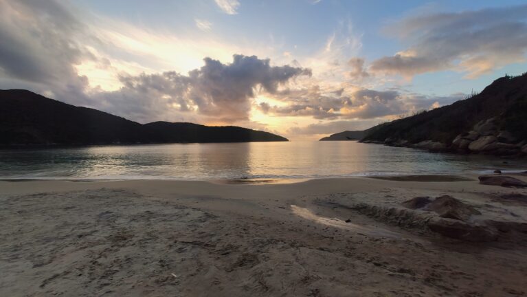 Praia do Forno am Morgen in Arraial do Cabo