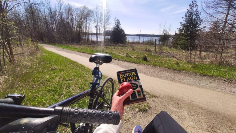 Fahrradtour am See in Kanada