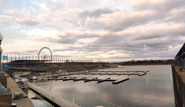 Riesenrad am Hafen in Montreal